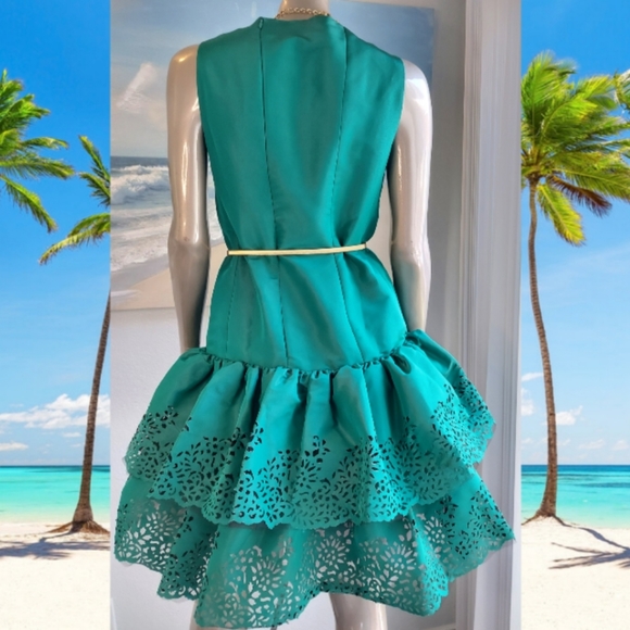 *$5,000 OSCAR DE LA RENTA ICONIC STUNNING GREEN EYELET PLEADED SILK RUNW DRESS M - Picture 7 of 10